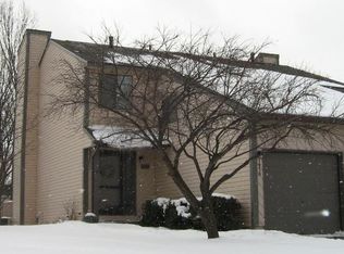 7458 Coachlight Ln, Liverpool, NY 13088