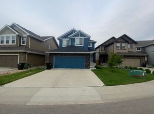15815 15th Ave SW, Edmonton, AB T6W3E6