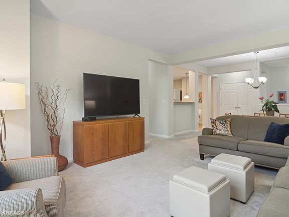 4th image of 1387 Scarboro Rd #205