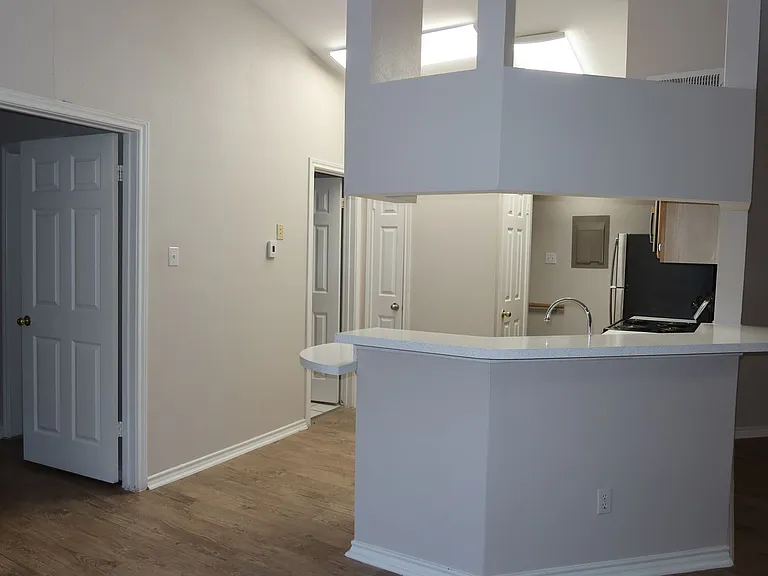6804 N Capital Of Texas Hwy #825 — Photo 6