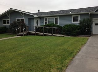 510 E 2nd St, Lucas, KS 67648