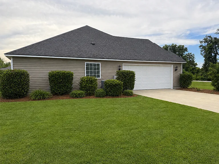 1045 Studstill Rd — Photo 3