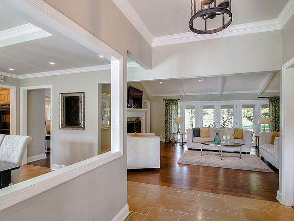 2nd image of 1215 Chateau Dr