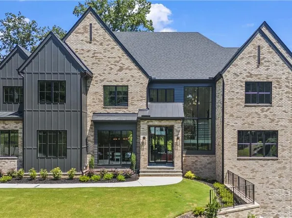 4815 Merlendale Ct, Atlanta, GA 30327