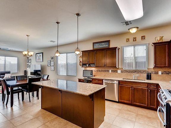 5711 S 57th Ln Laveen Village-large-012-
