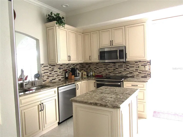 3881 Chatsworth Greene Ct #20 — Photo 10