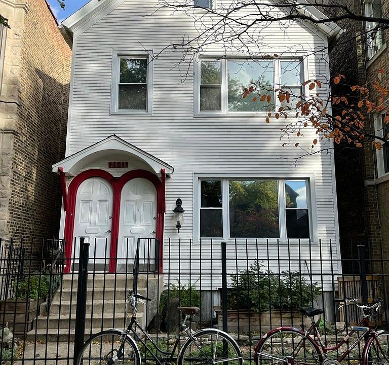 1st image of 2441 N Francisco Ave #1