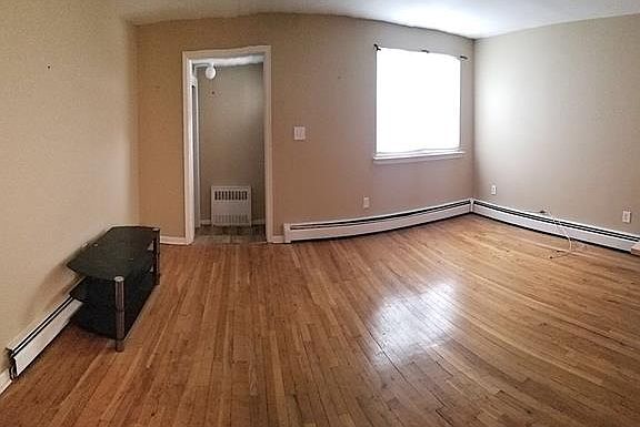 2nd image of 1222 Fairfax Ave #1
