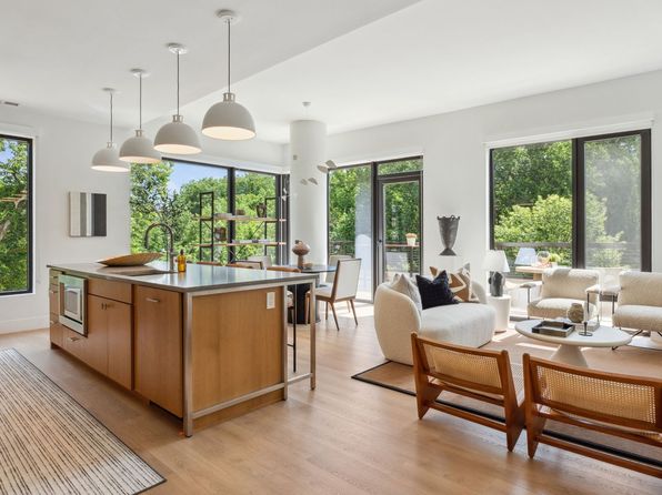 10511 Strathmore Hall St #3B-710