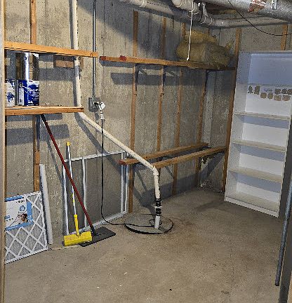 3rd image of 482 Nicole Dr #8-B