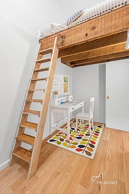 Rented by The Agency | media 22