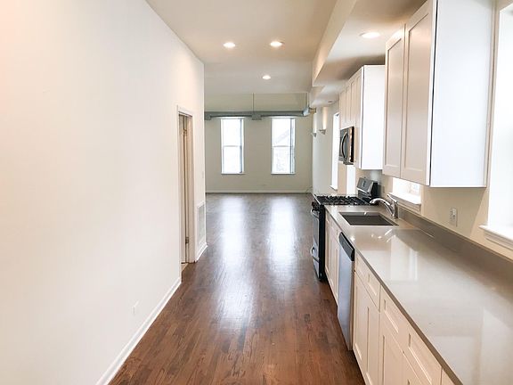 4th image of 1256 N Greenview Ave #2