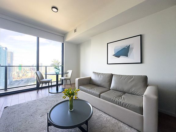 2nd image of 540 Biscayne Blvd #Id1232289p