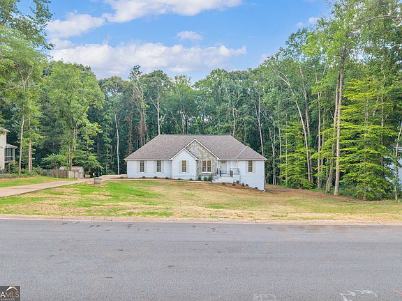 2nd image of 150 Indian Bluff Dr
