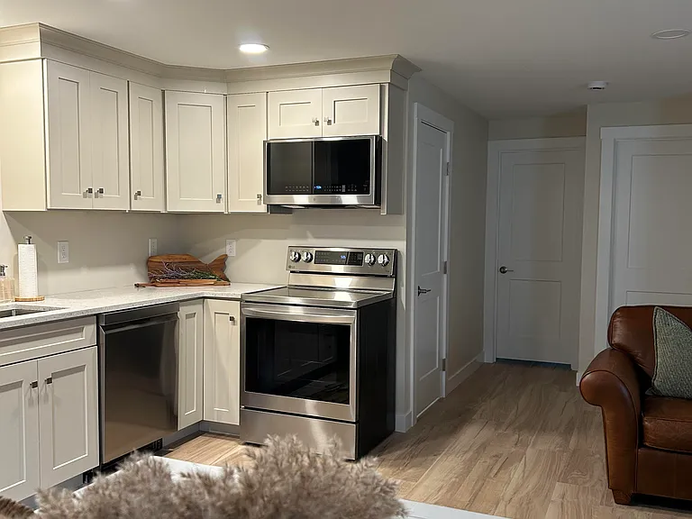 38 Plaisted Rd — Photo 12