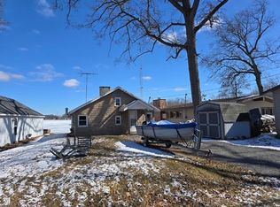 363 Cove Resort Dr, Bronson, MI 49028