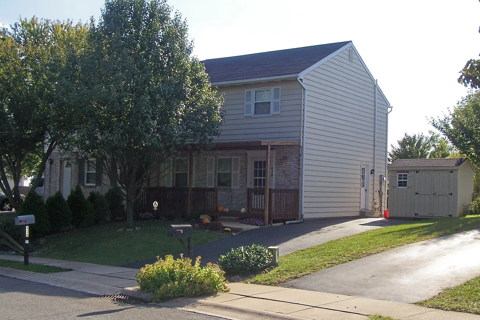 436 Larkspur Loop photo 1