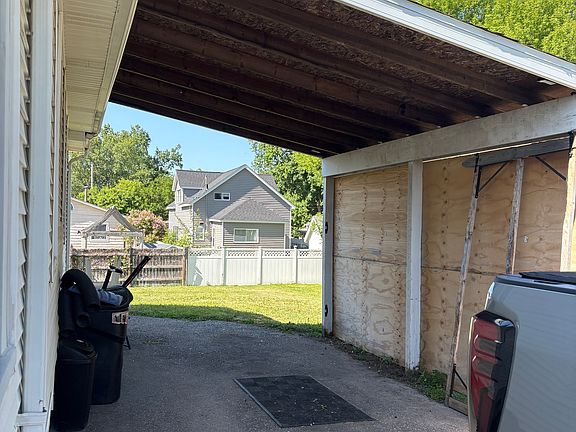Carport
