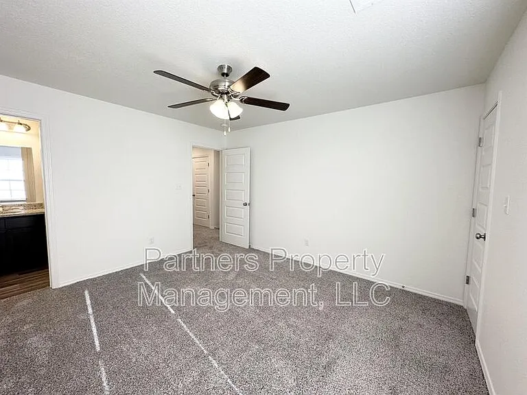 779 S Amarillo Ave #1 — Photo 15