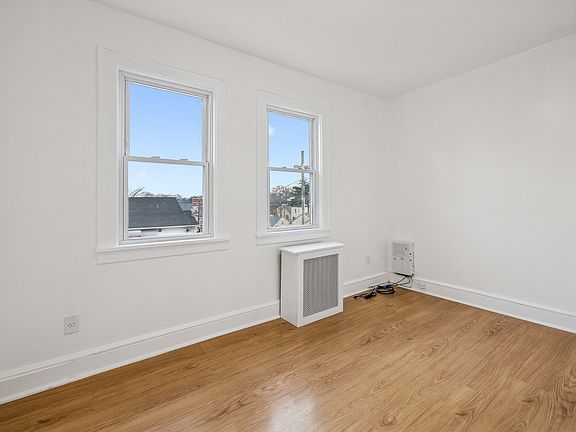 4th image of 167 Silver Ave Floor 2