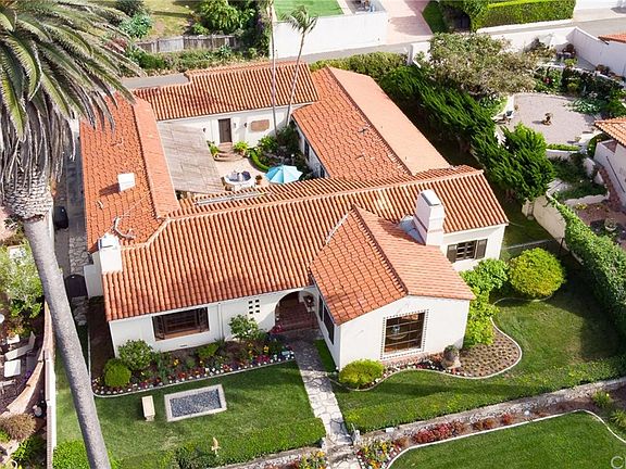 3rd image of 408 Paseo Del Mar