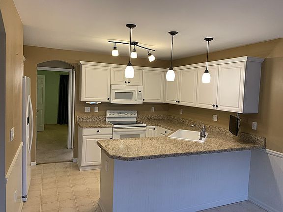 3rd image of 17059 Westgrove Dr