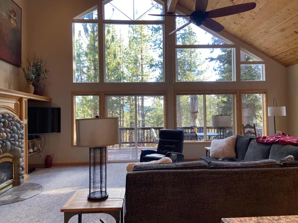 12040 Lausanne Way, Truckee, CA 96161