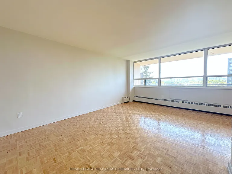 12 Rockford Rd #708 — Photo 3