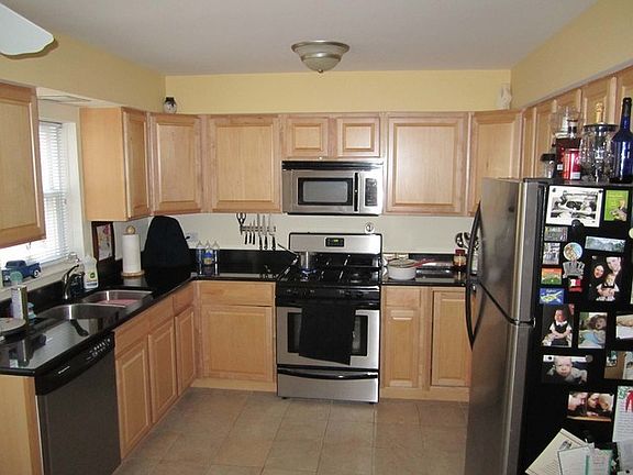 5th image of 6822 N Northwest Hwy APT 1R