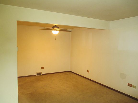 4th image of 15417 Aubrieta Ln