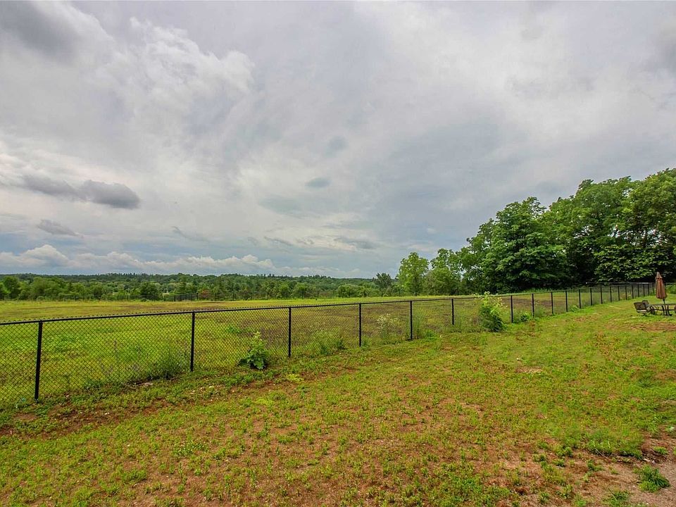 2nd image of 570 Linden Dr #44