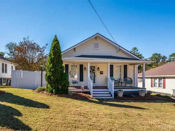 817 Elm St, Kannapolis, NC 28081