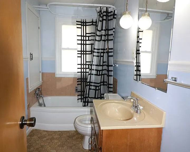 848 Church Ave — Photo 8
