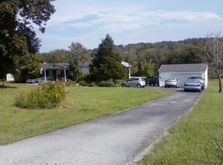 2754 Bristow Rd, Columbia, TN 38401