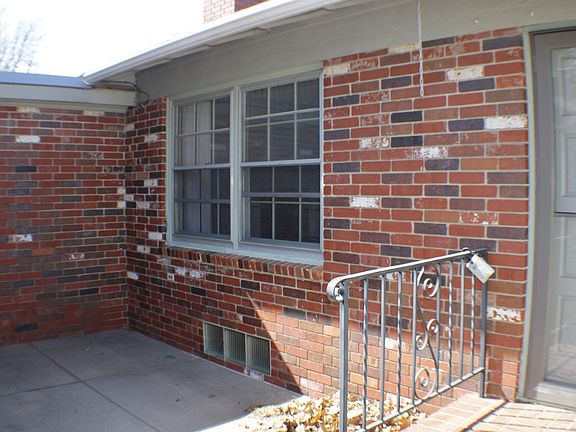 3rd image of 3100 Nutmeg Ln #1-B