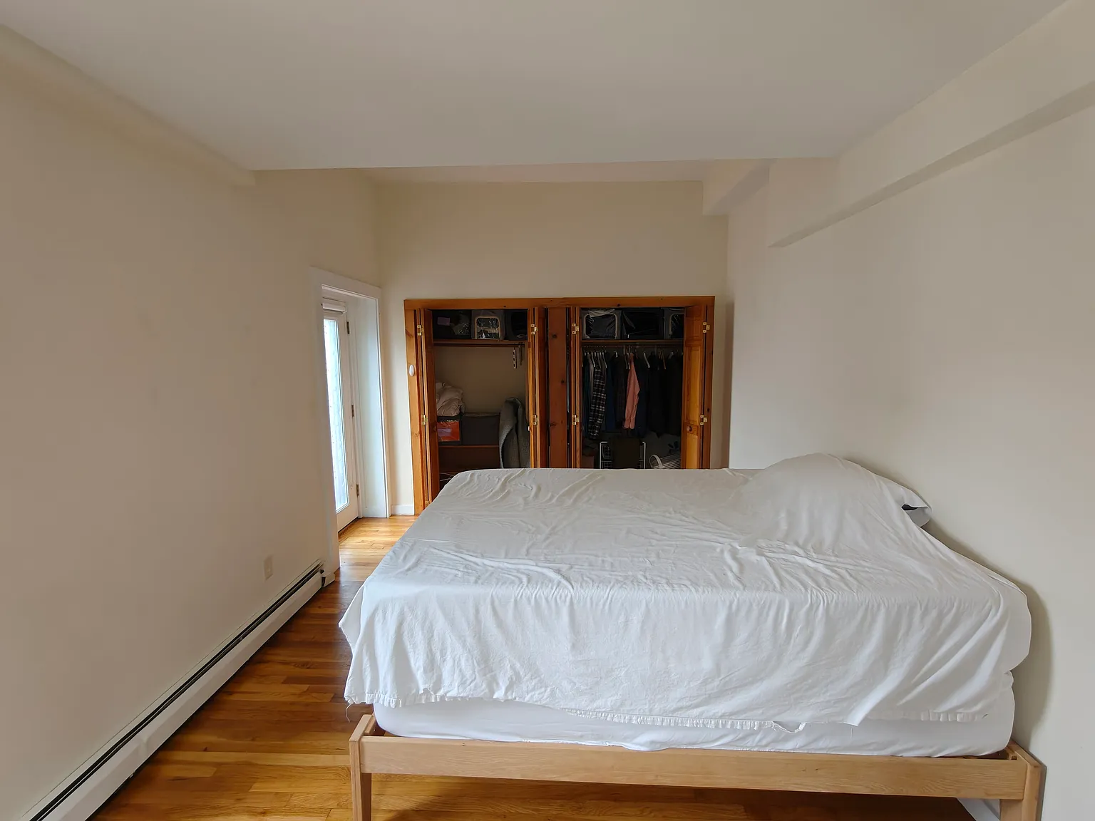 2 bed, 9999 sqft, $4,950 — Photo 4