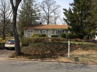 490 S Pleasant Ave, Ridgewood, NJ 07450