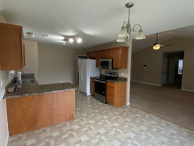 108 Glen Arbor Dr — Photo 7