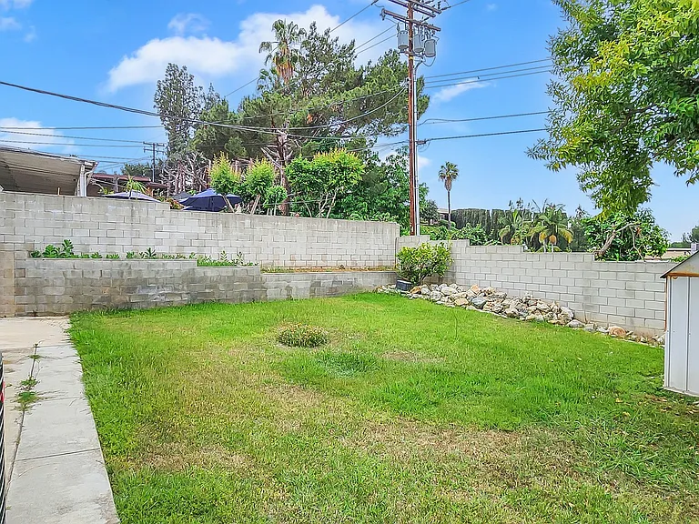 8547 Drayer Ln — Photo 20