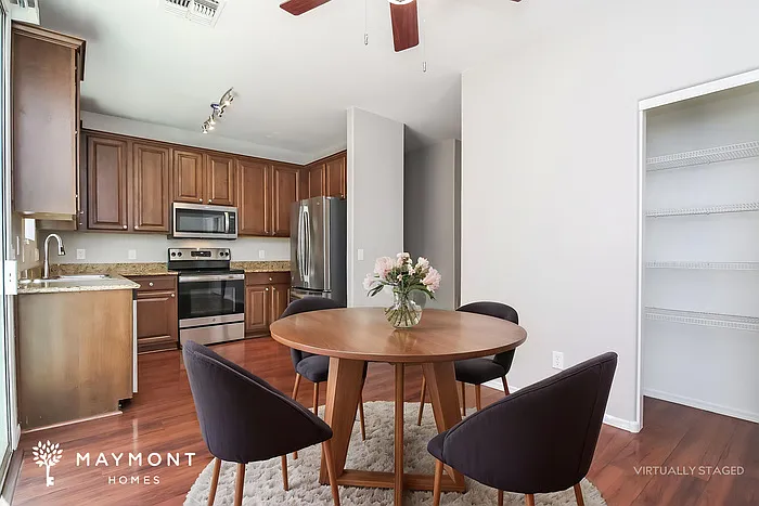 4353 E Carla Vista Dr — Photo 8