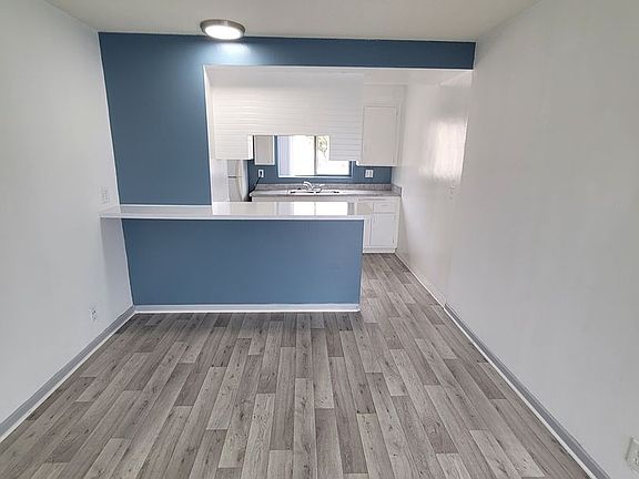 2nd image of 1711 Marine Ave APT 4