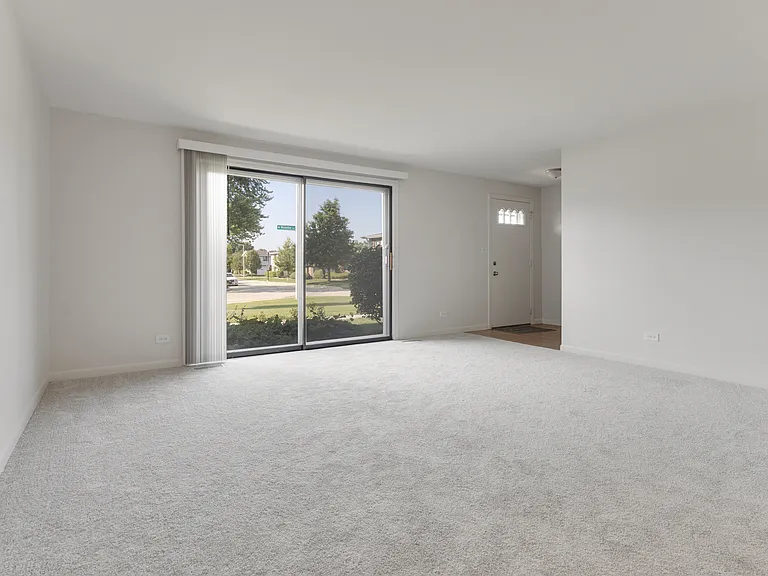 117 Cotuit Ct — Photo 7