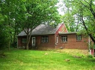 5085 Everett Rd, Akron, OH 44333