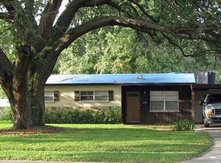 1904 E Carol Dr, Plant City, FL 33563
