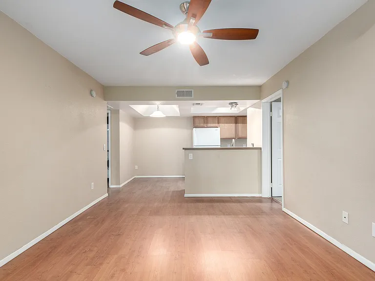 1720 E Thunderbird Rd #1037 — Photo 8