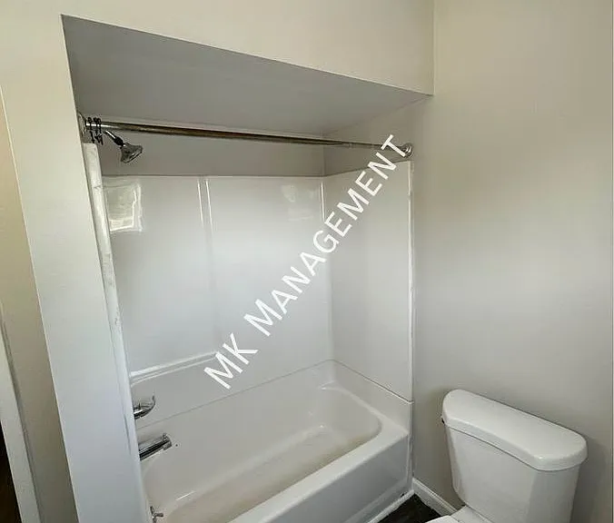 103 Spring St #A — Photo 5