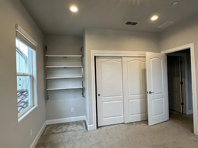 5049 Verona Dr — Photo 29