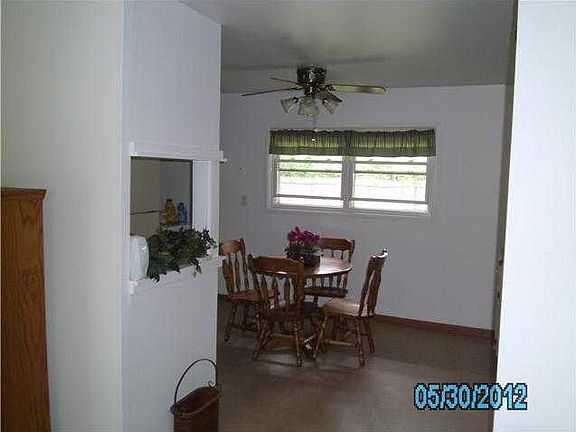 5th image of 9914 Delmont Ct