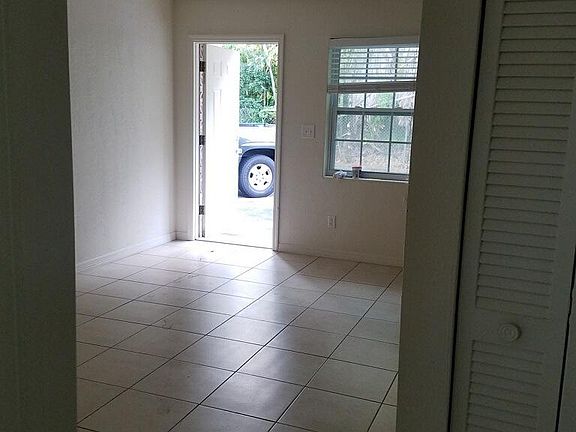 5th image of 4701 68th St N APT 3B