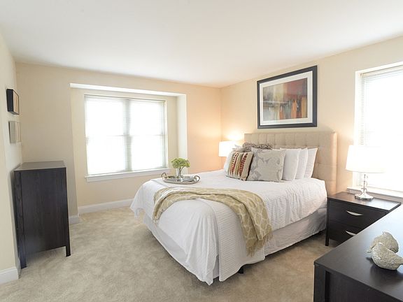 Bedroom at Corner Park